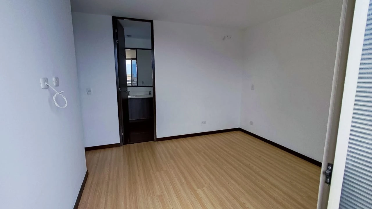 apartamento en arriendo sector superior padre marianito