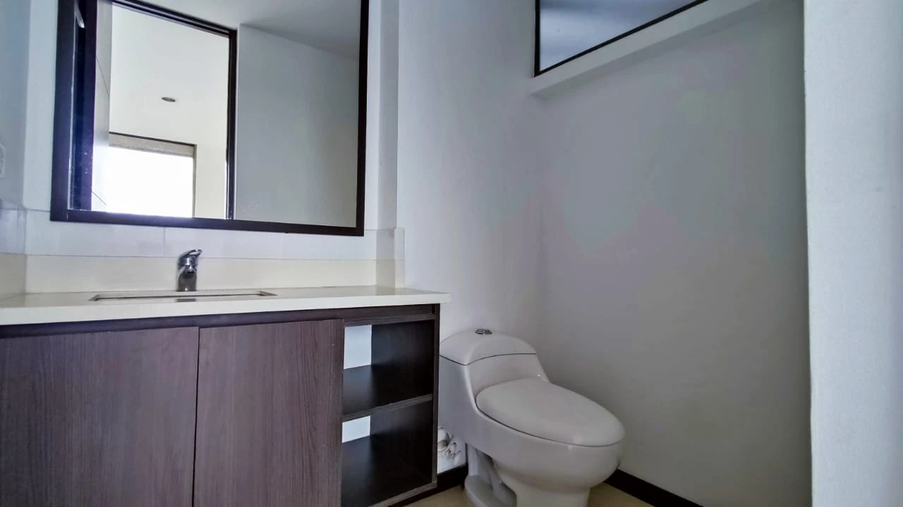apartamento en arriendo sector superior padre marianito