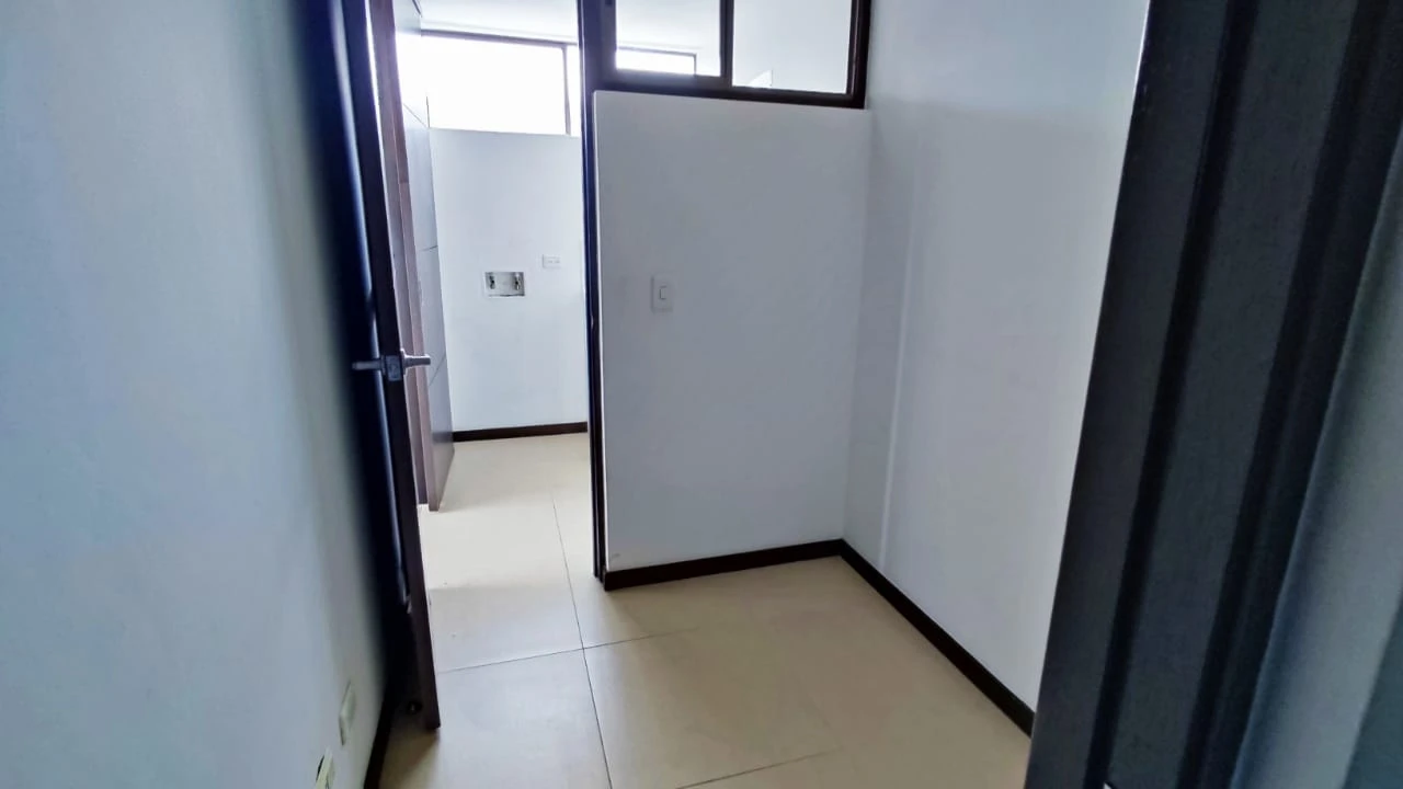 apartamento en arriendo sector superior padre marianito