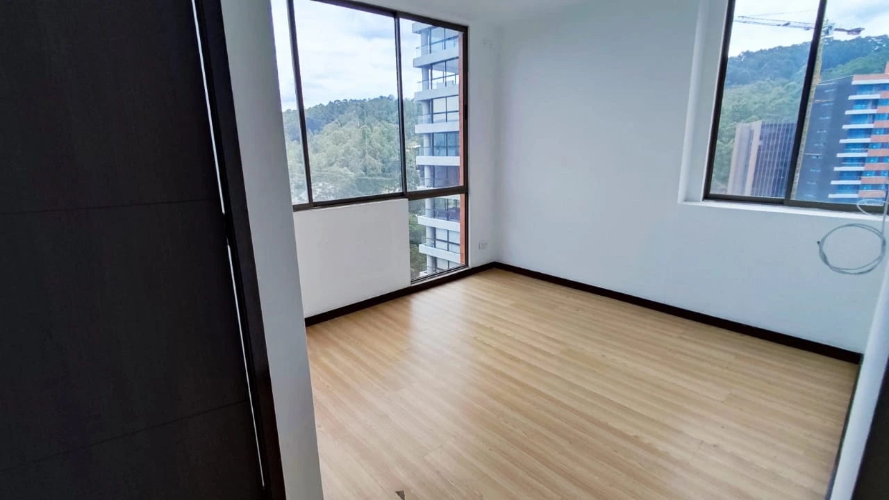 apartamento en arriendo sector superior padre marianito