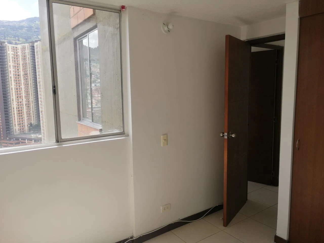 casa campestre en arriendo sector Robledo parque