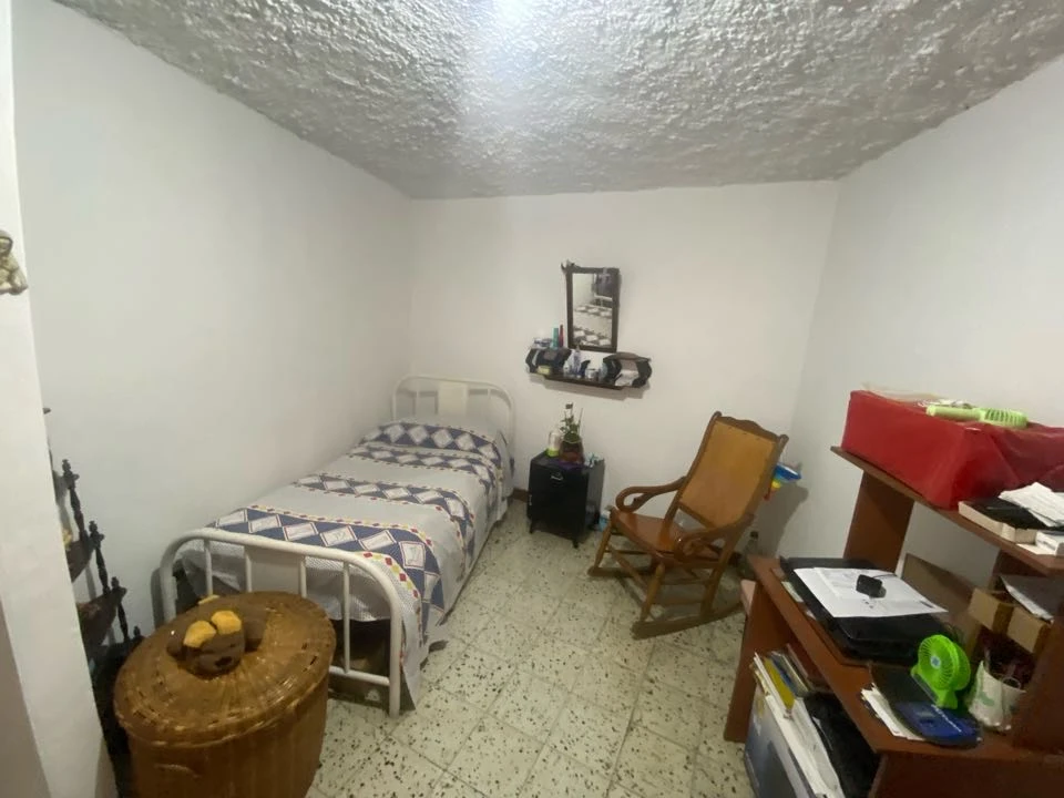 Casa en venta cerca al parque de Bello