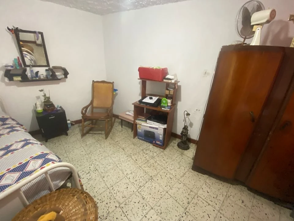 Casa en venta cerca al parque de Bello