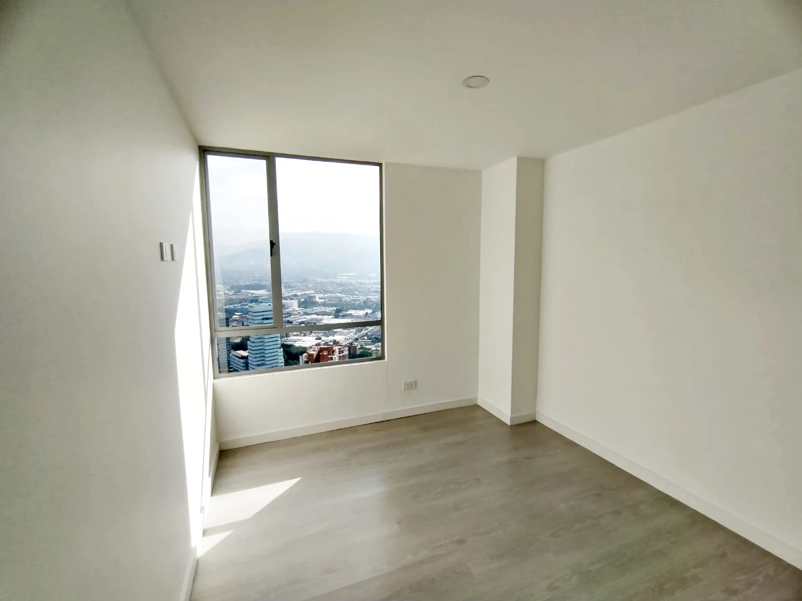 Apartamento en Arriendo Loma de San Julián Medellín