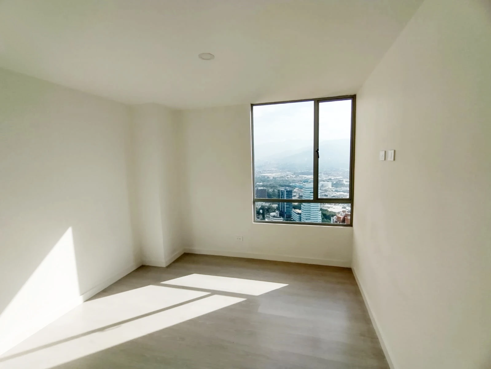 Apartamento en Arriendo Loma de San Julián Medellín