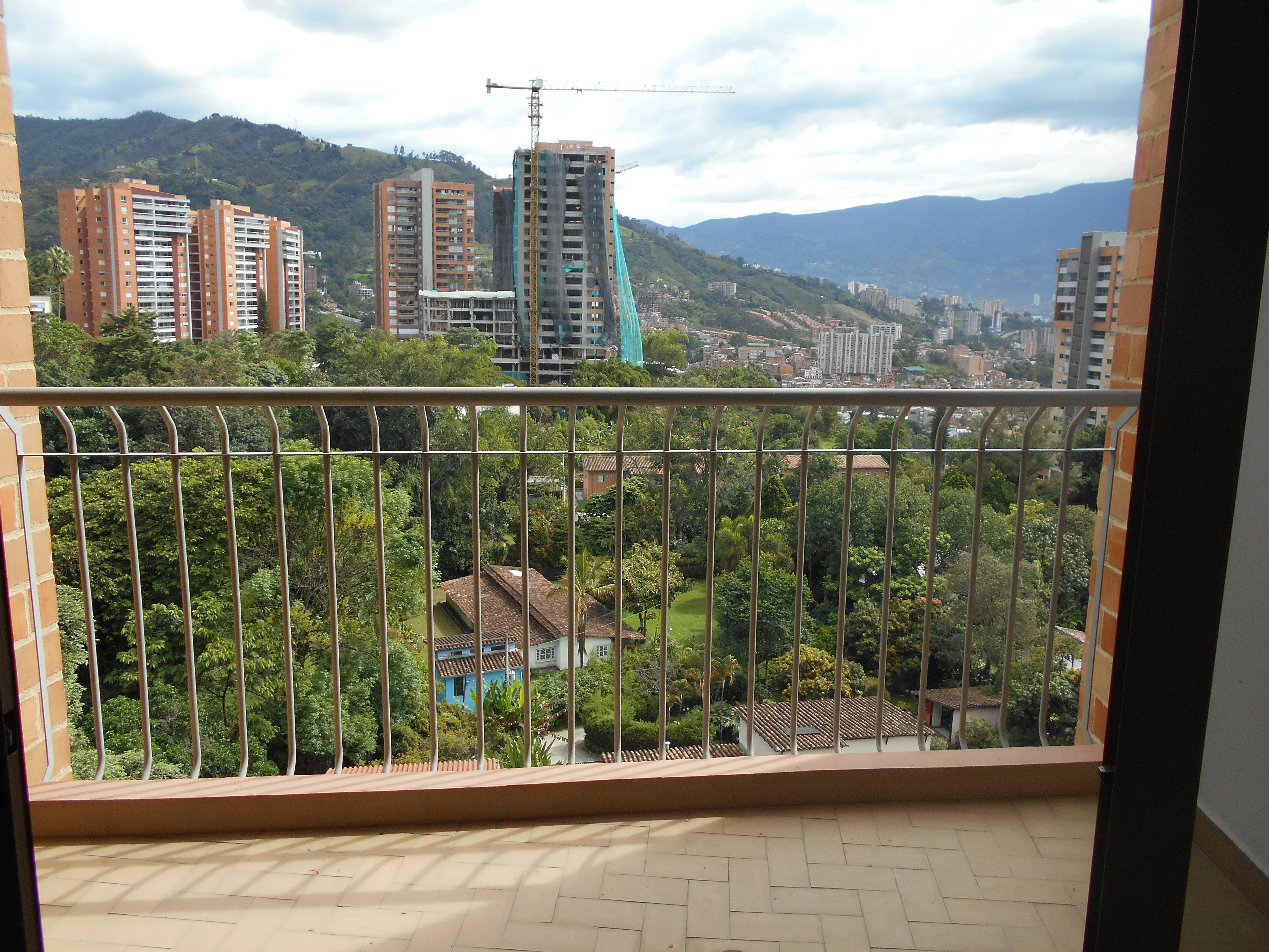 apartamento en arriendo sector altos del Escobero