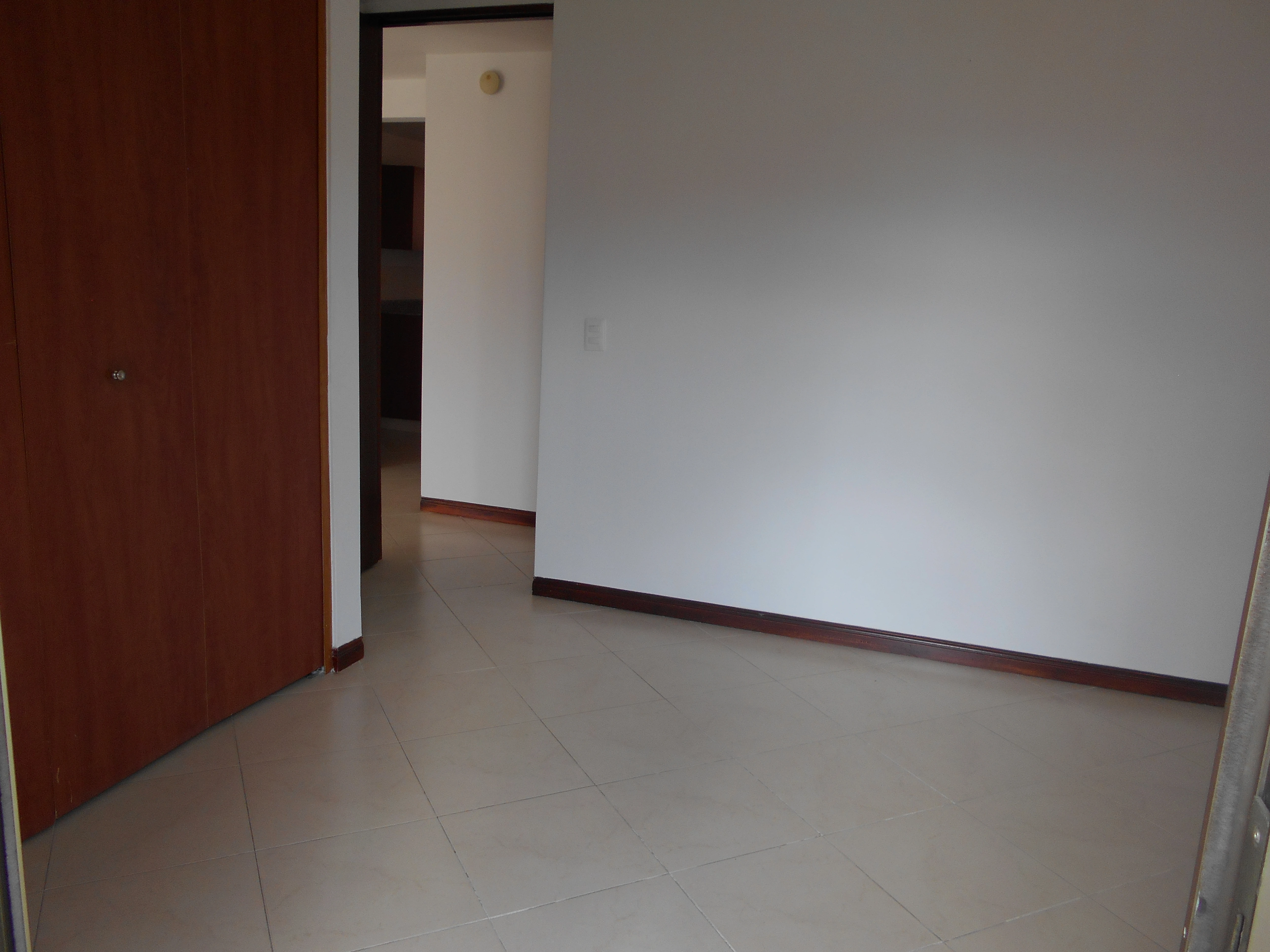 apartamento en arriendo sector altos del Escobero