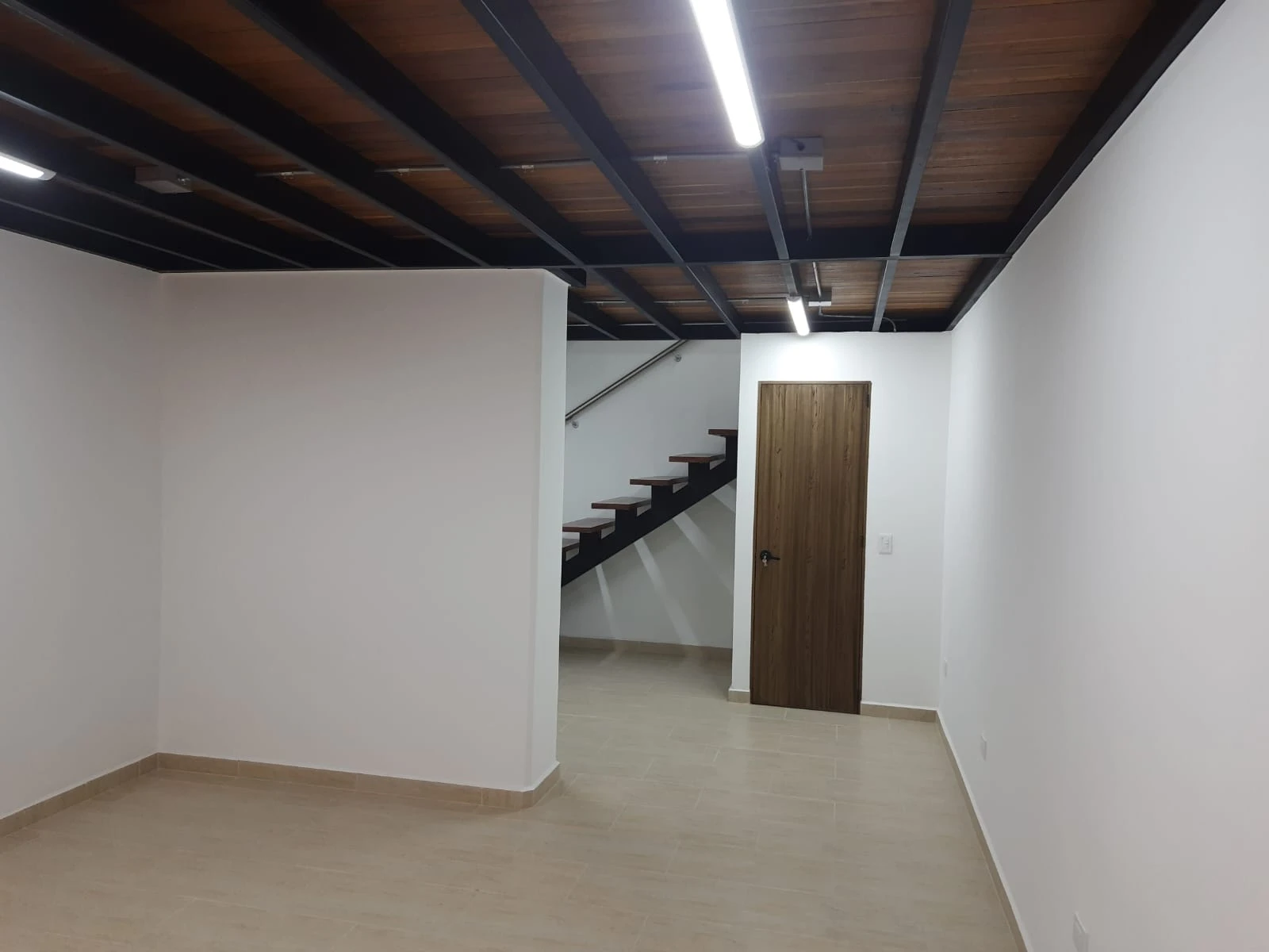 LOCAL EN ARRIENDO MALL OASIS DE RIOGRANDE - RIONEGRO 