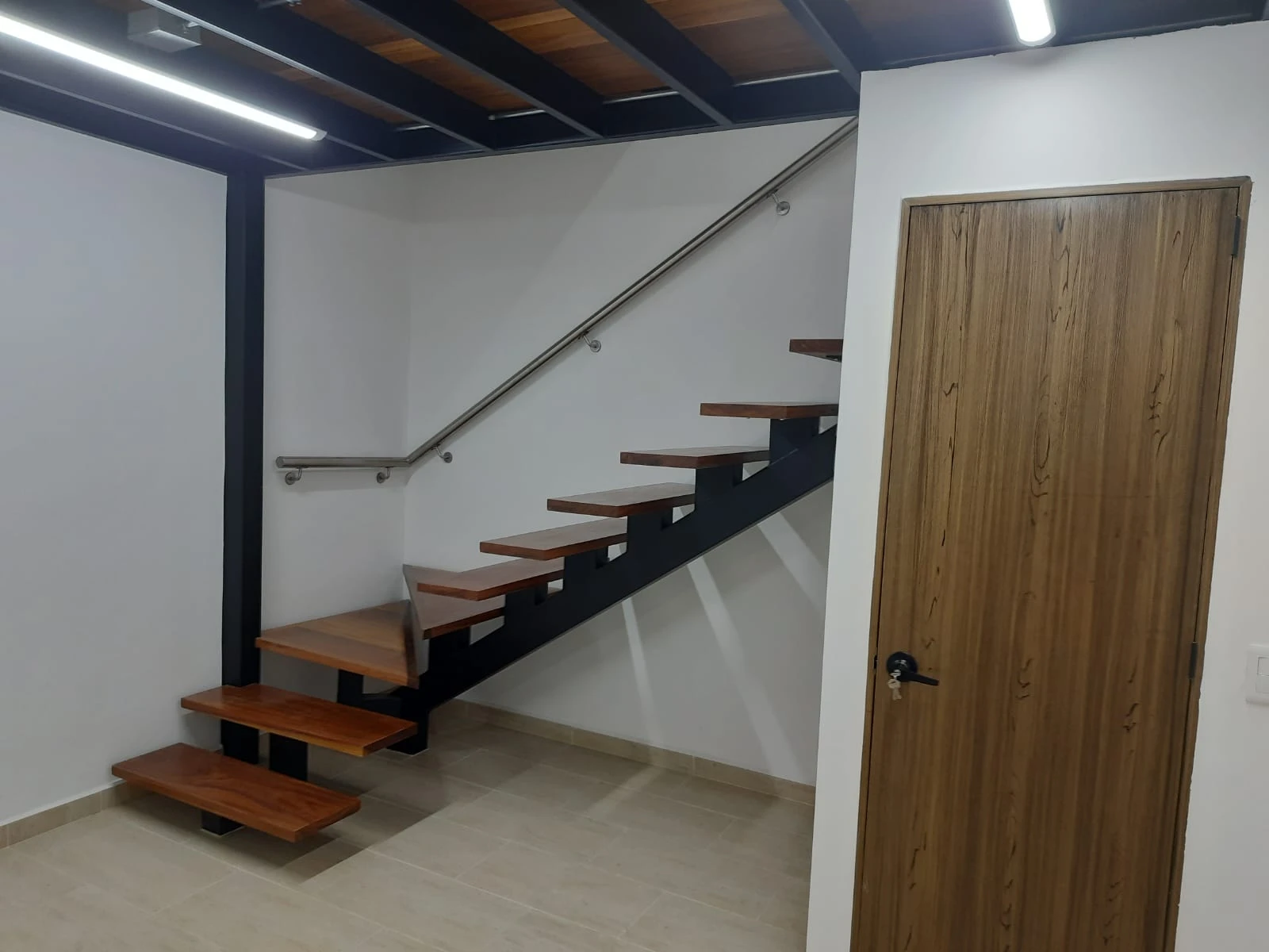 LOCAL EN ARRIENDO MALL OASIS DE RIOGRANDE - RIONEGRO 