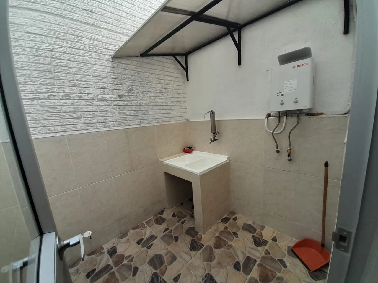 Arriendo casa  en Belén la Mota