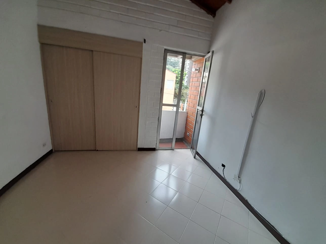 Arriendo Apartamento en Loma del Indio