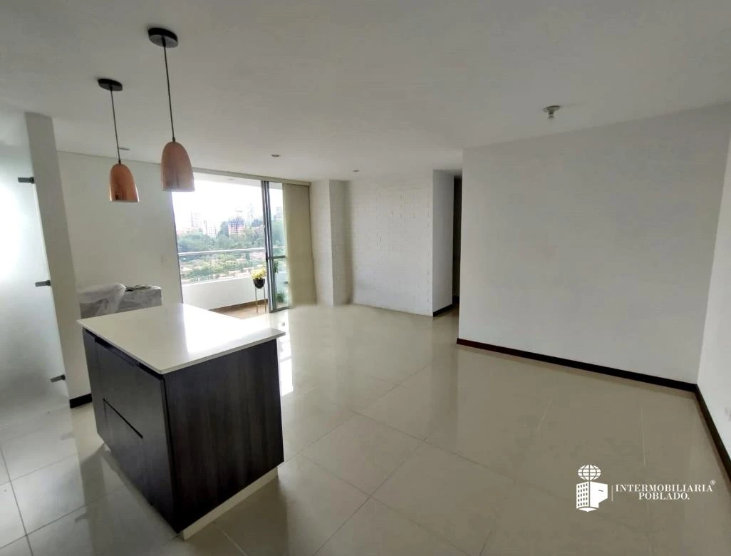 Apartamento en arriendo sector loma del Esmeraldal
