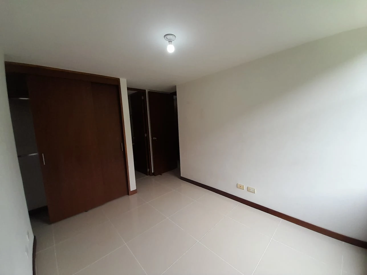 Arriendo Apartamento Sector Loma del Indio