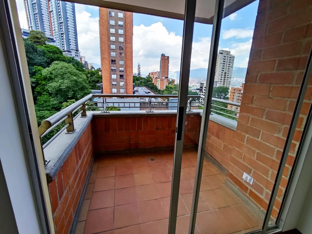 apartamento en arriendo sector Castropol