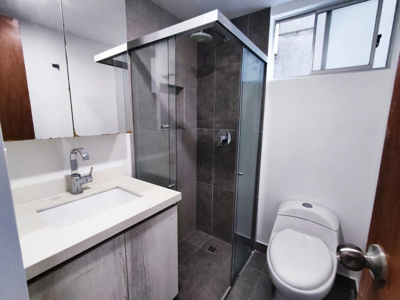 apartamento en arriendo sector Castropol