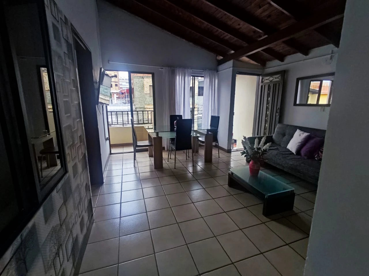 Apartamento en arriendo Amoblado, sector via de la moda