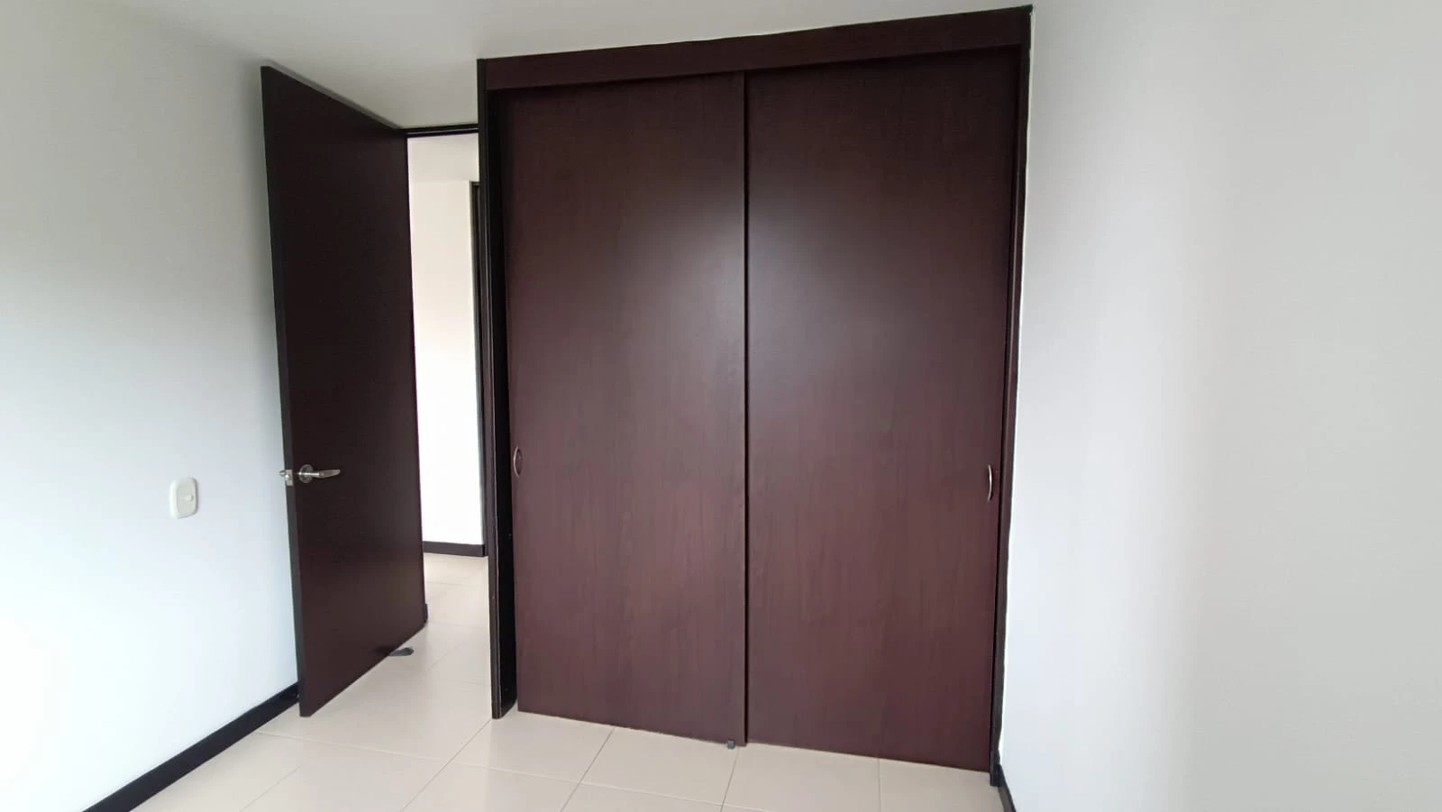 Apartamento en Arriendo Loma del Indio Medellin