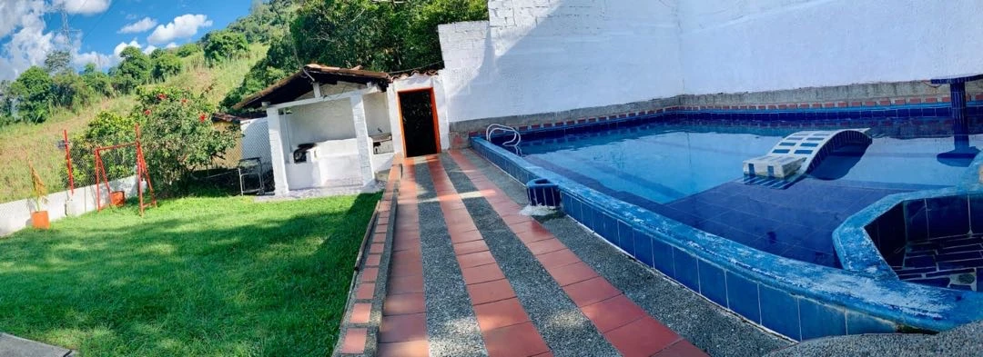 Finca de recreo en venta cerca al Hatillo Barbosa