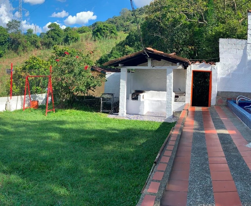 Finca de recreo en venta cerca al Hatillo Barbosa