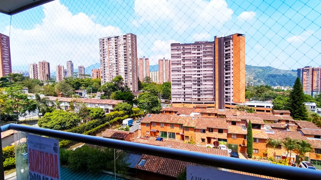 Apartamento en arriendo sector suramerica Itagui