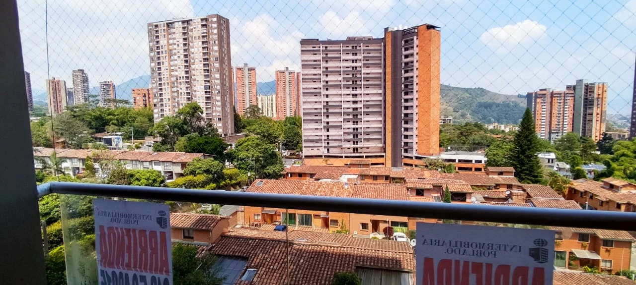 Apartamento en arriendo sector suramerica Itagui