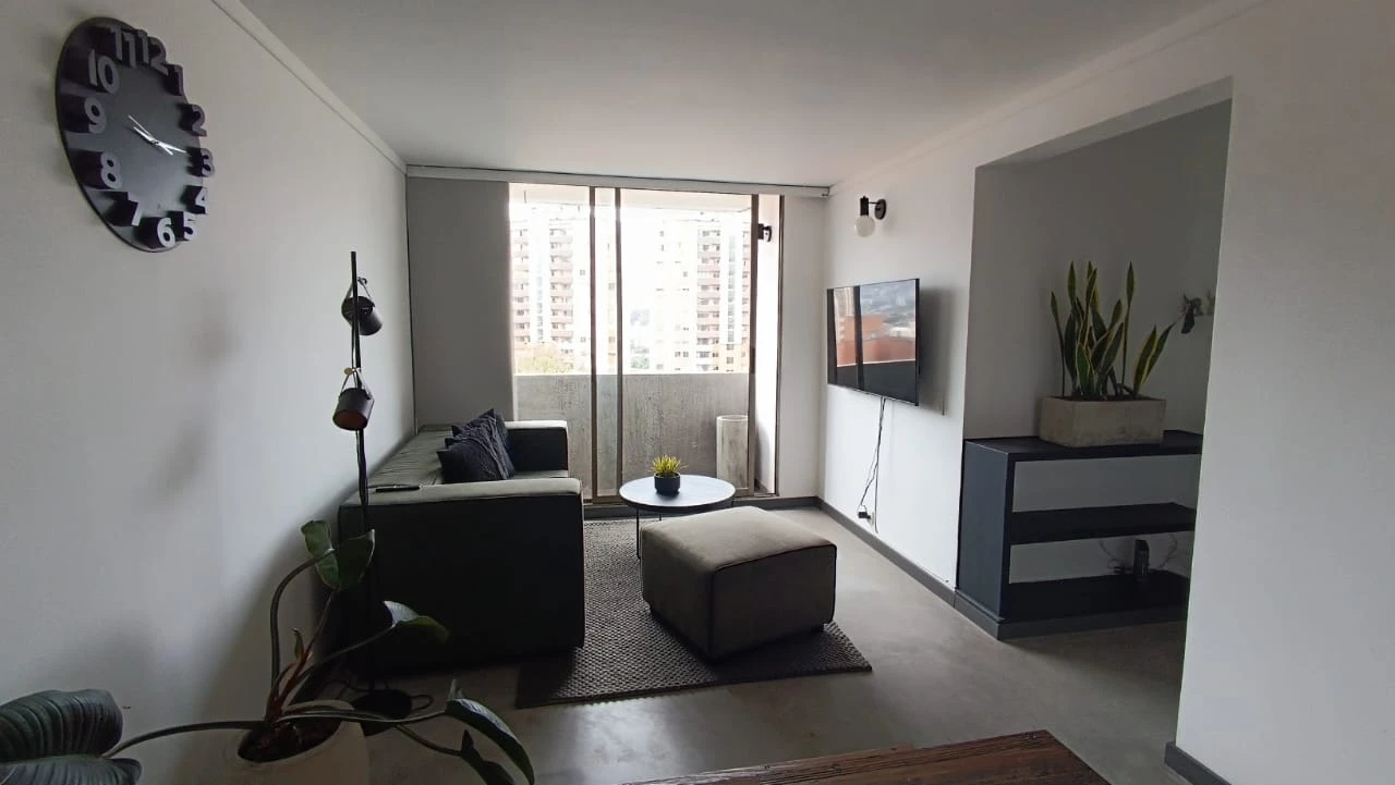 Apartamento amoblado en Arriendo Loma de los Bernal Medellin