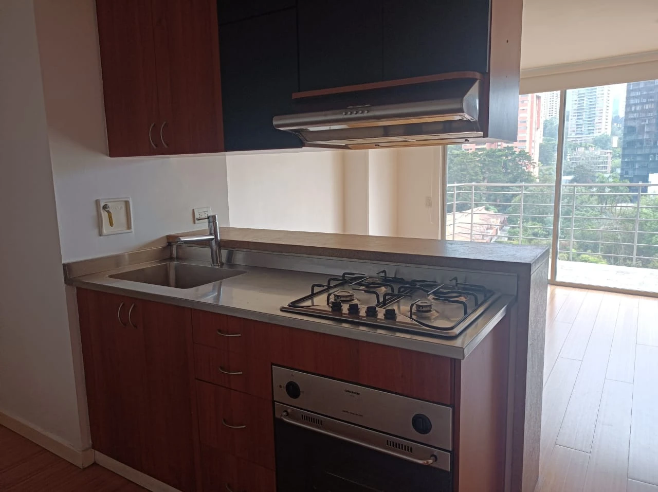 Aparta estudió en Arriendo Transv. Superior Medellín
