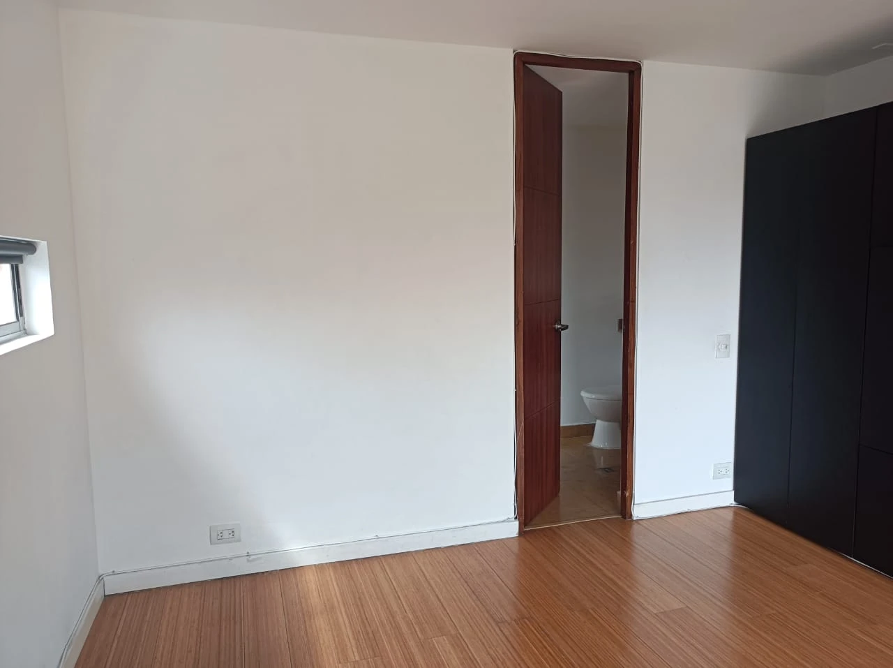 Aparta estudió en Arriendo Transv. Superior Medellín