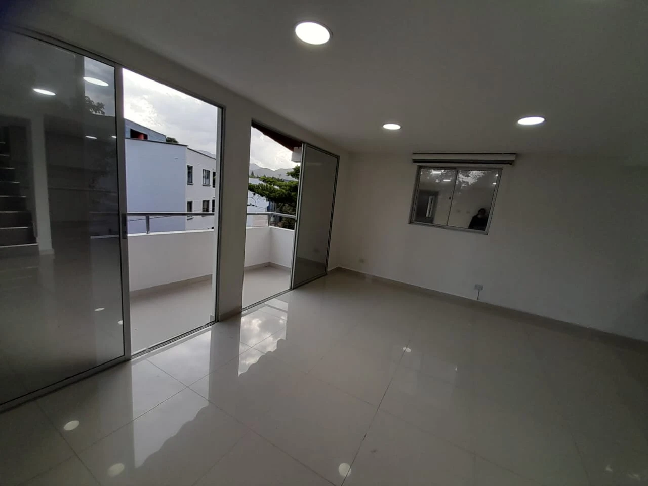 Arriendo Apartamento en Envigado Sector Las Flores