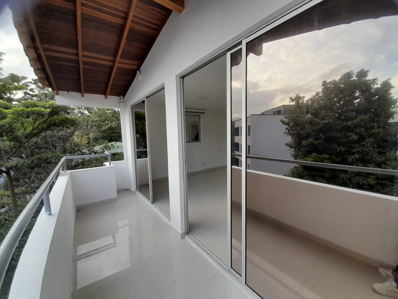 Arriendo Apartamento en Envigado Sector Las Flores
