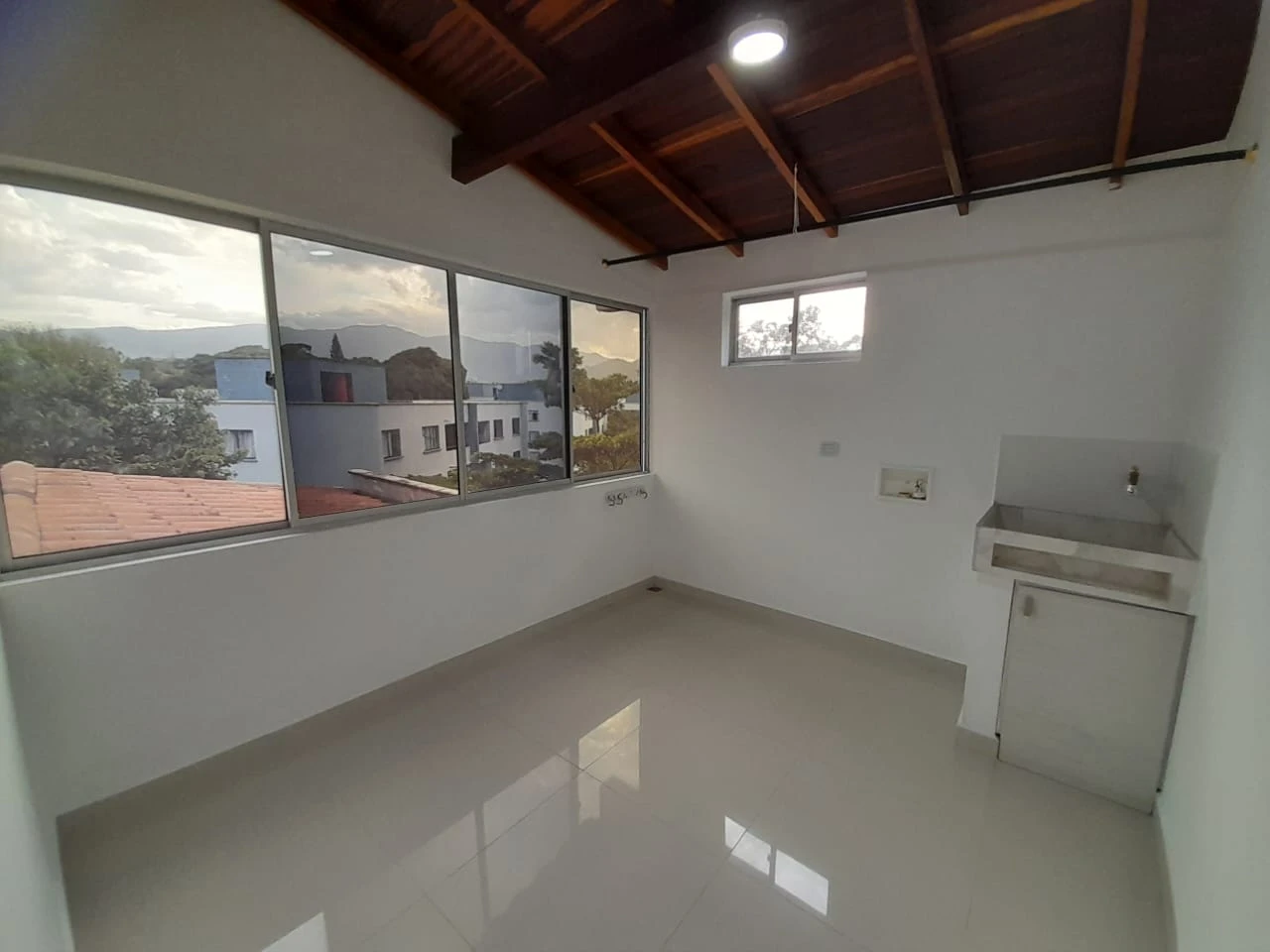 Arriendo Apartamento en Envigado Sector Las Flores