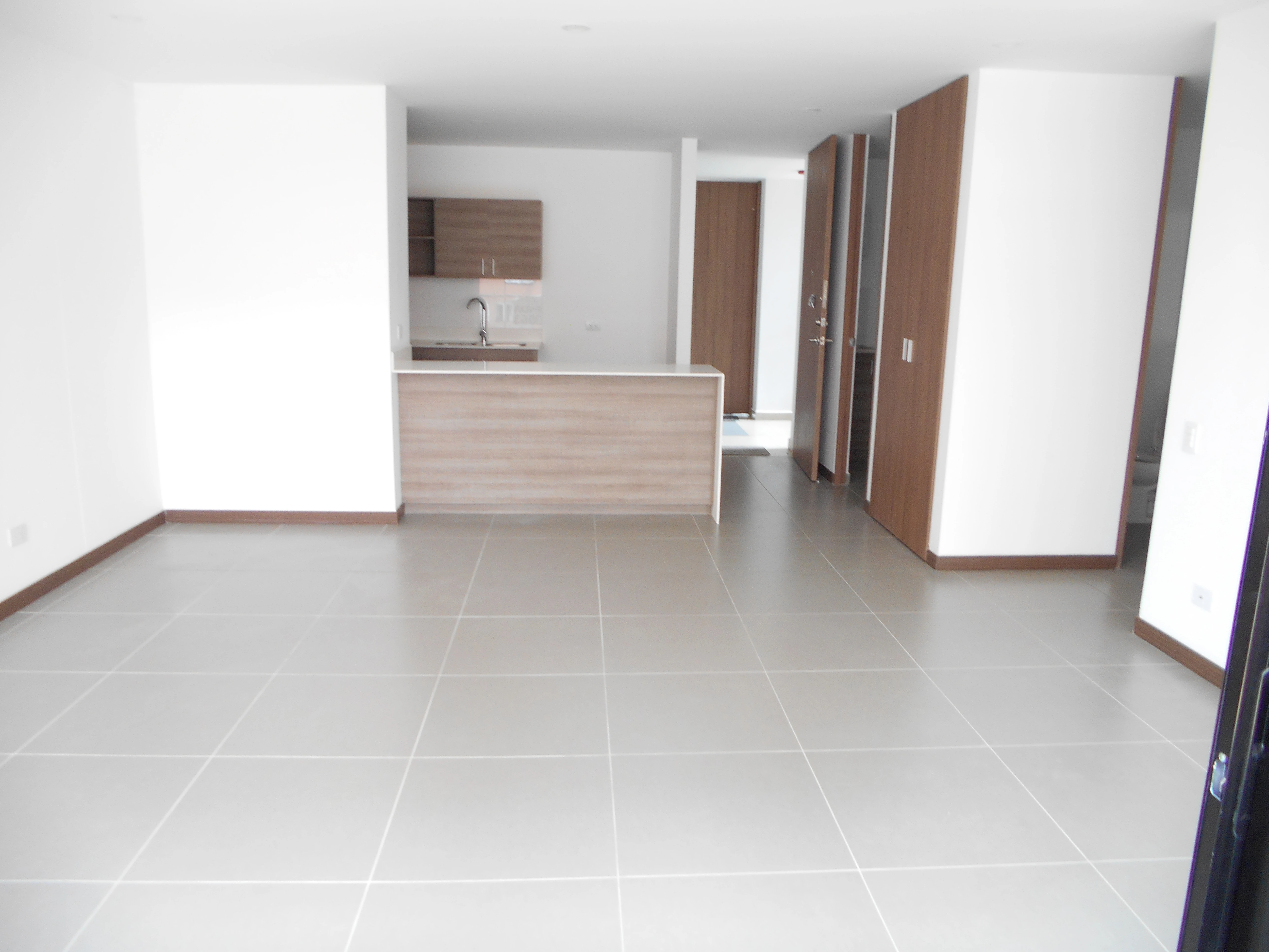 apartamento en arriendo sector loma del escobero