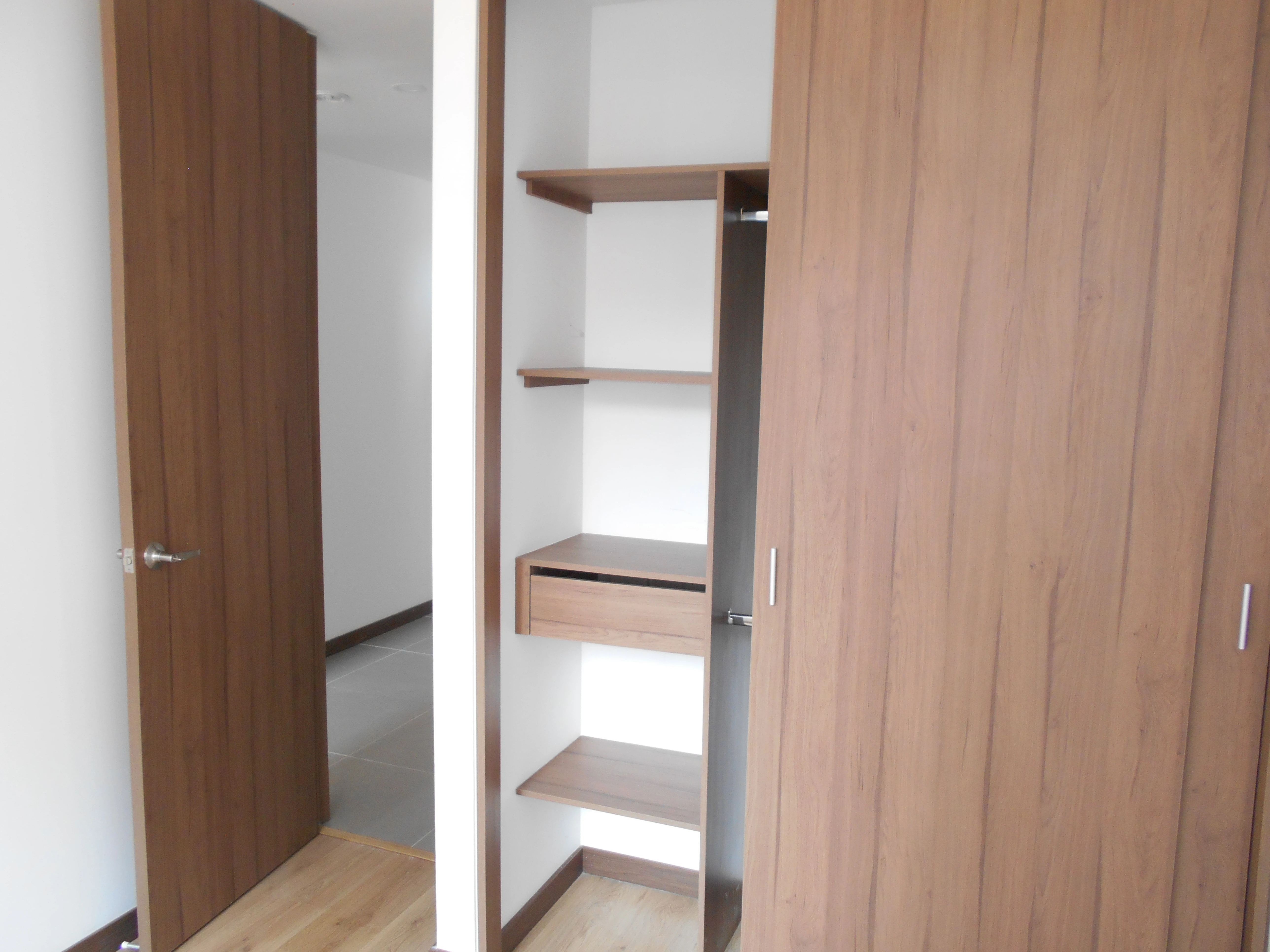 apartamento en arriendo sector loma del escobero