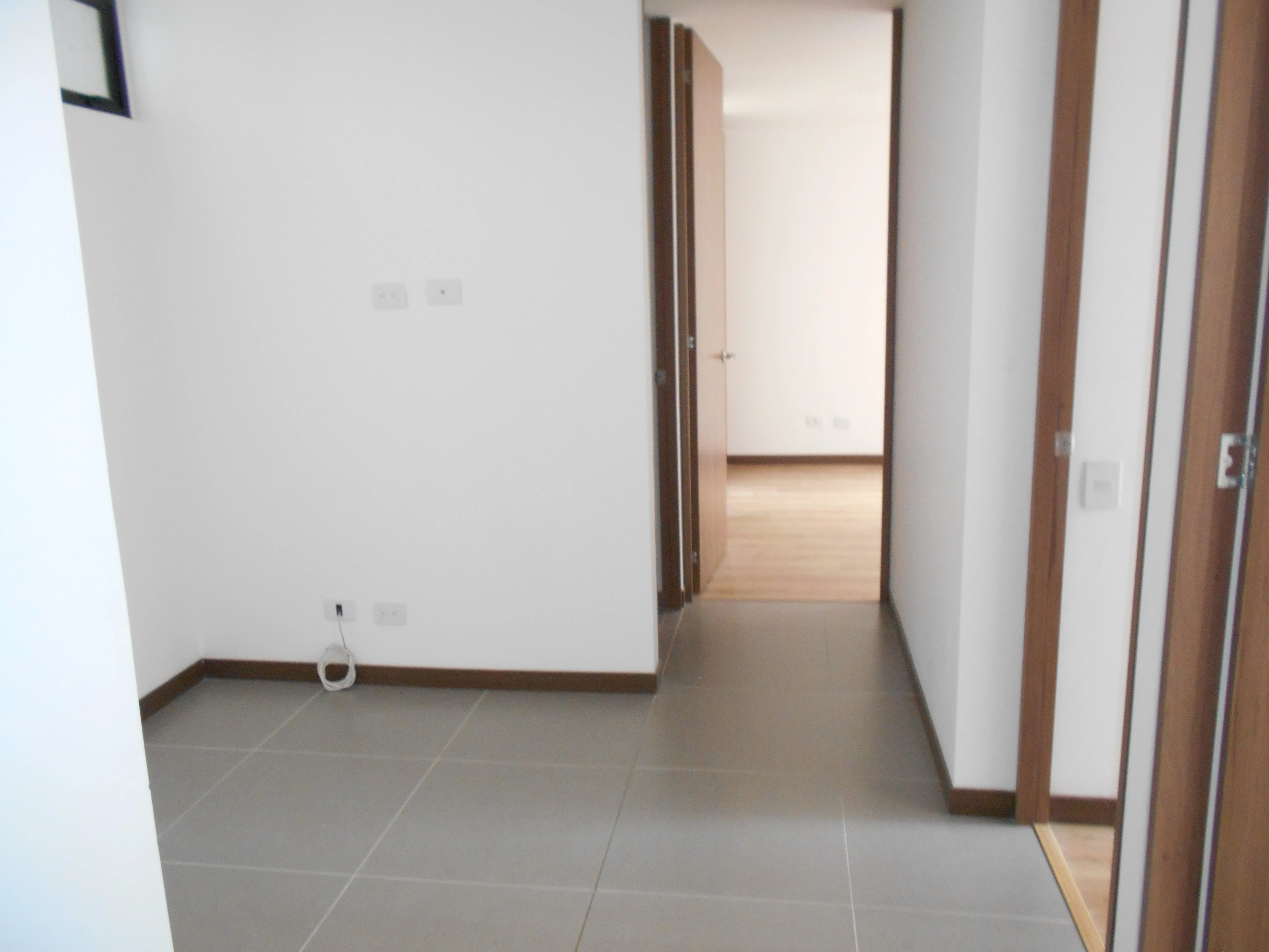 apartamento en arriendo sector loma del escobero