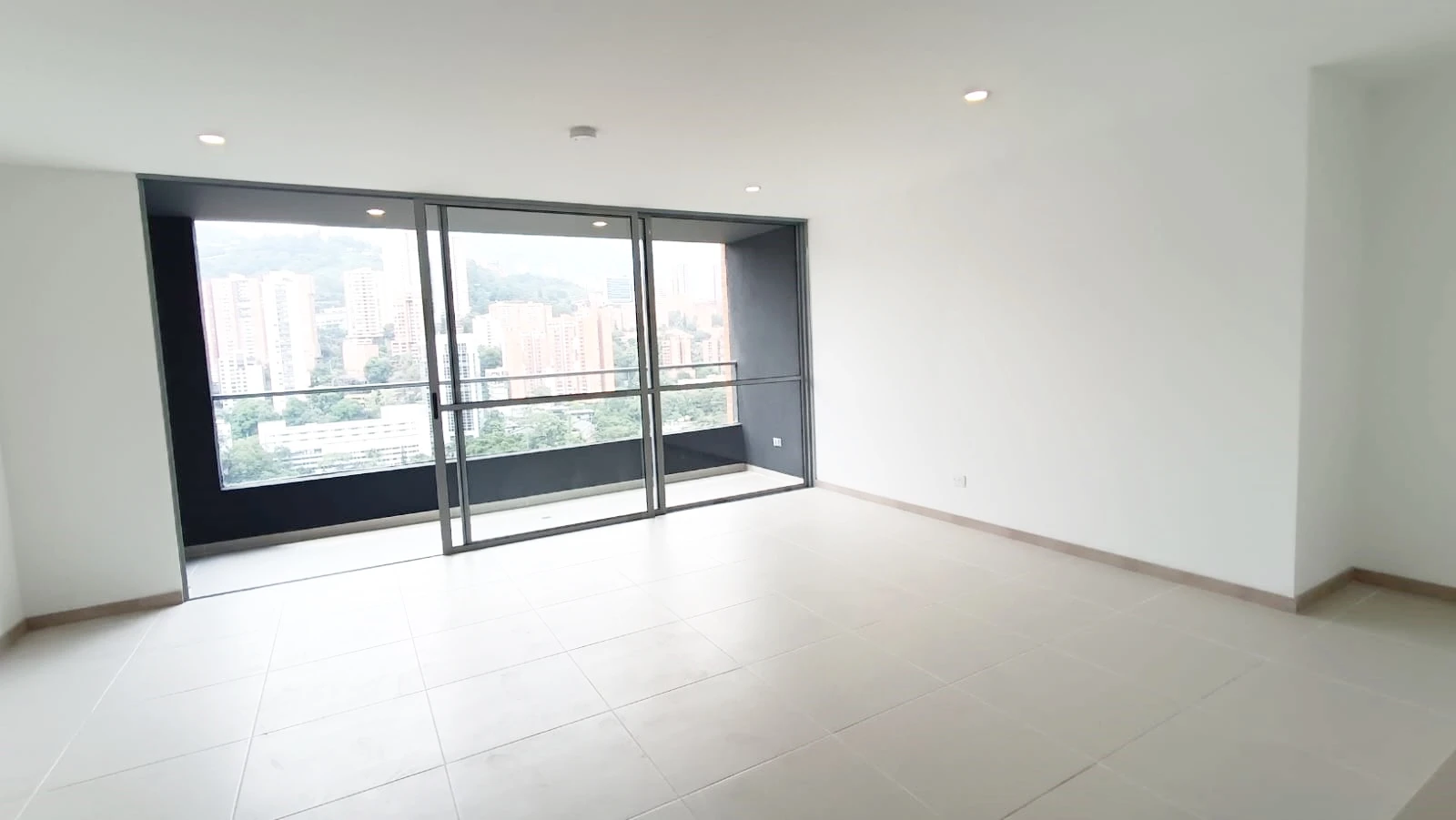 Apartamento en Arriendo Ciudad del Rio Medellín