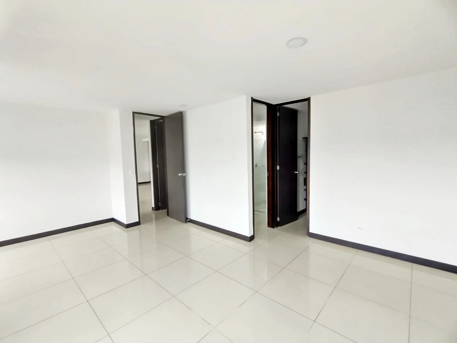 Apartamento en arriendo sector Loma del indio