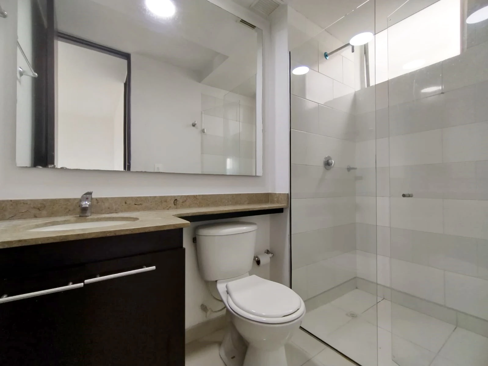 Apartamento en arriendo sector Loma del indio