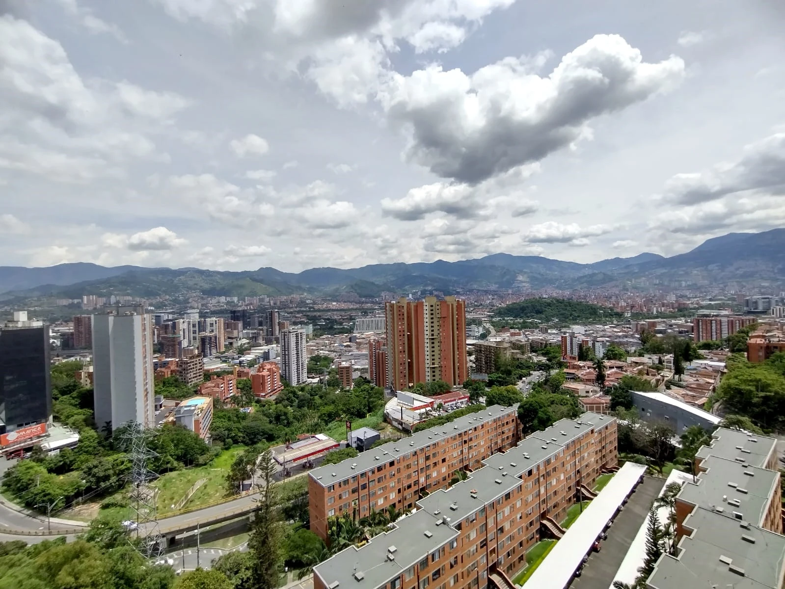Apartamento en arriendo sector Loma del indio