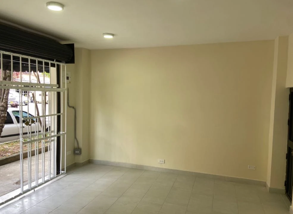 Local en arriendo Valadares