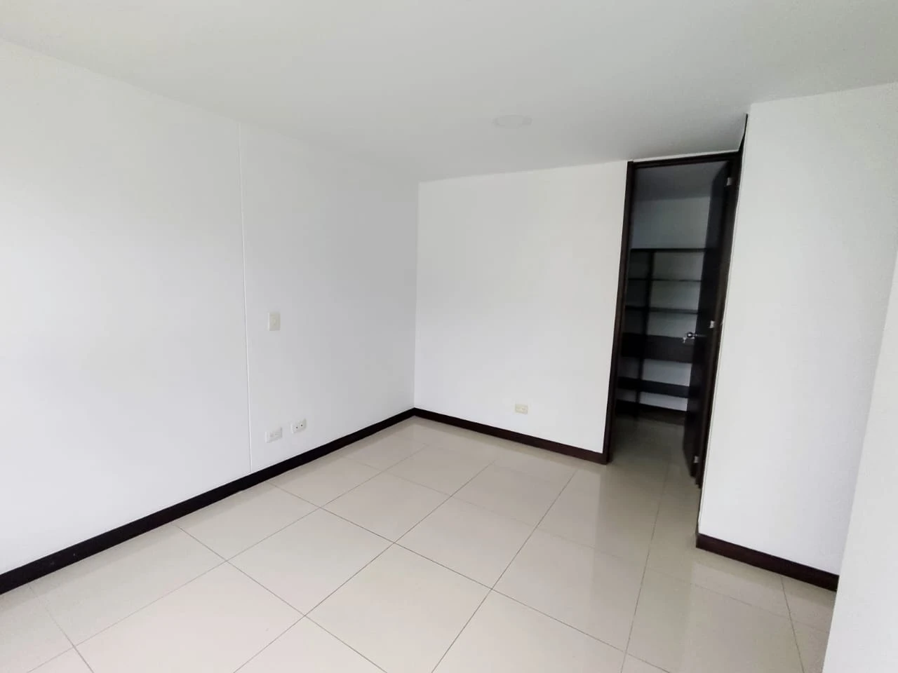 Apartamento en Arriendo sector loma del Indio