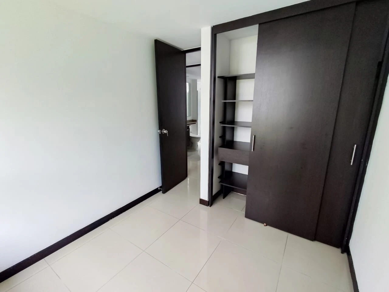 Apartamento en Arriendo sector loma del Indio