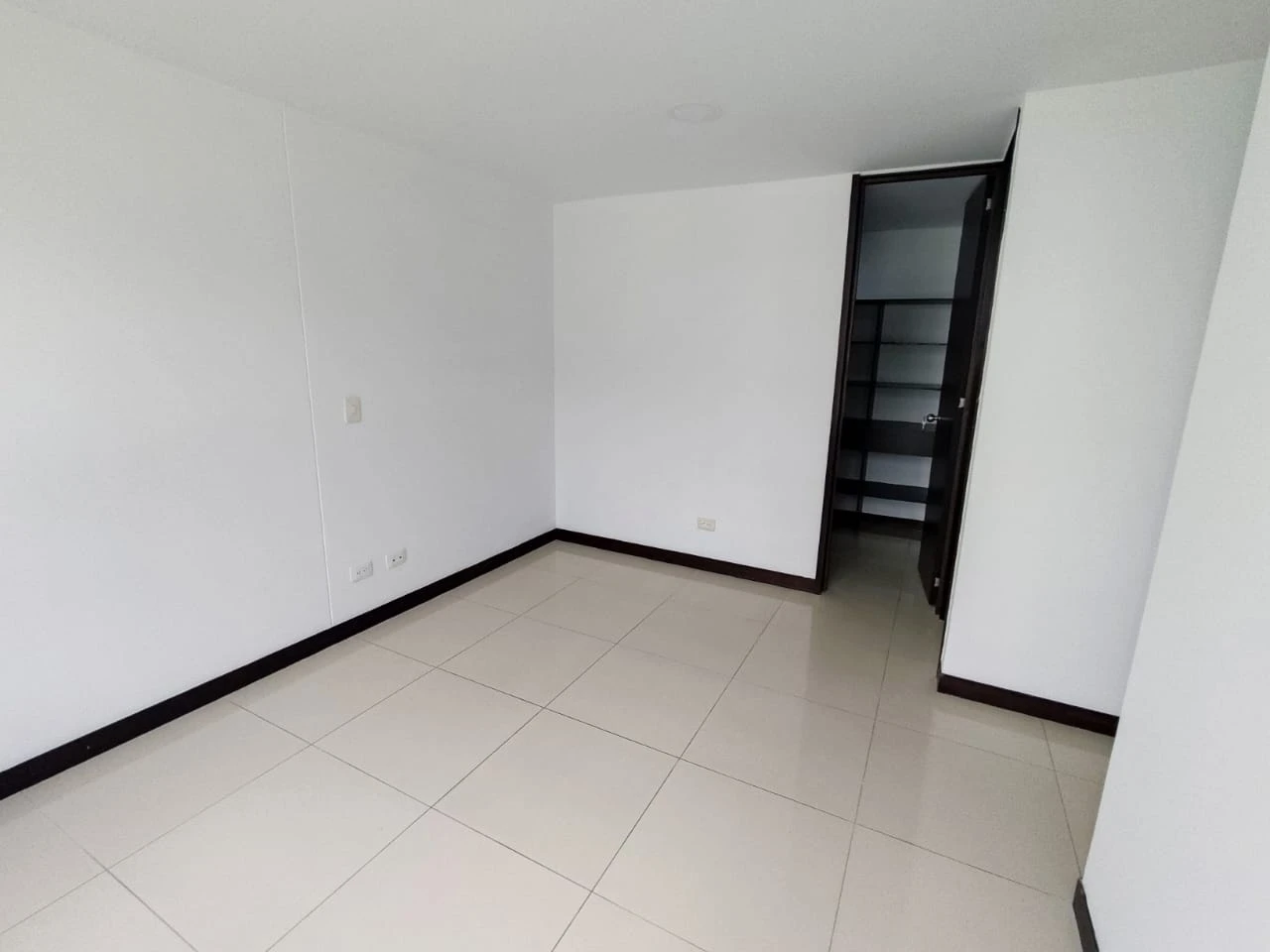 Apartamento en Arriendo sector loma del Indio