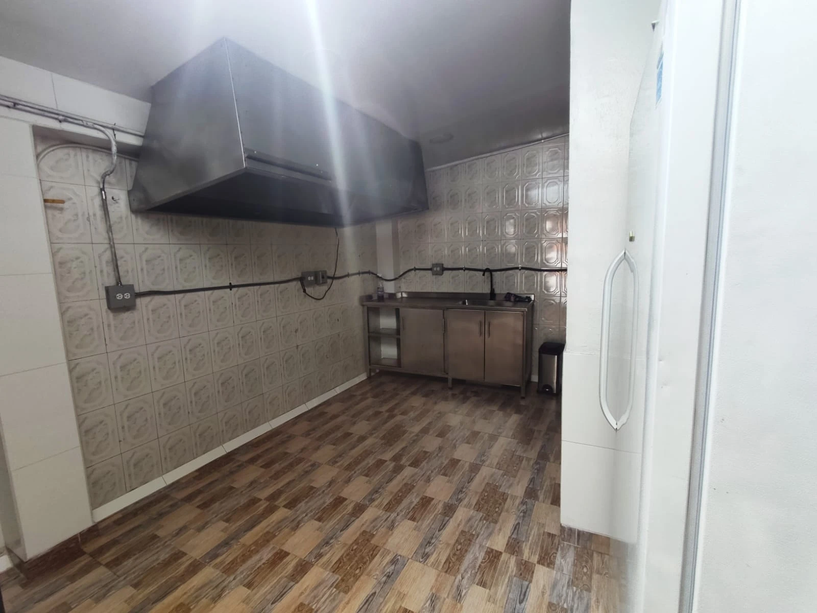 Casa comercial y residencial en Arriendo, sector cumbres envigado