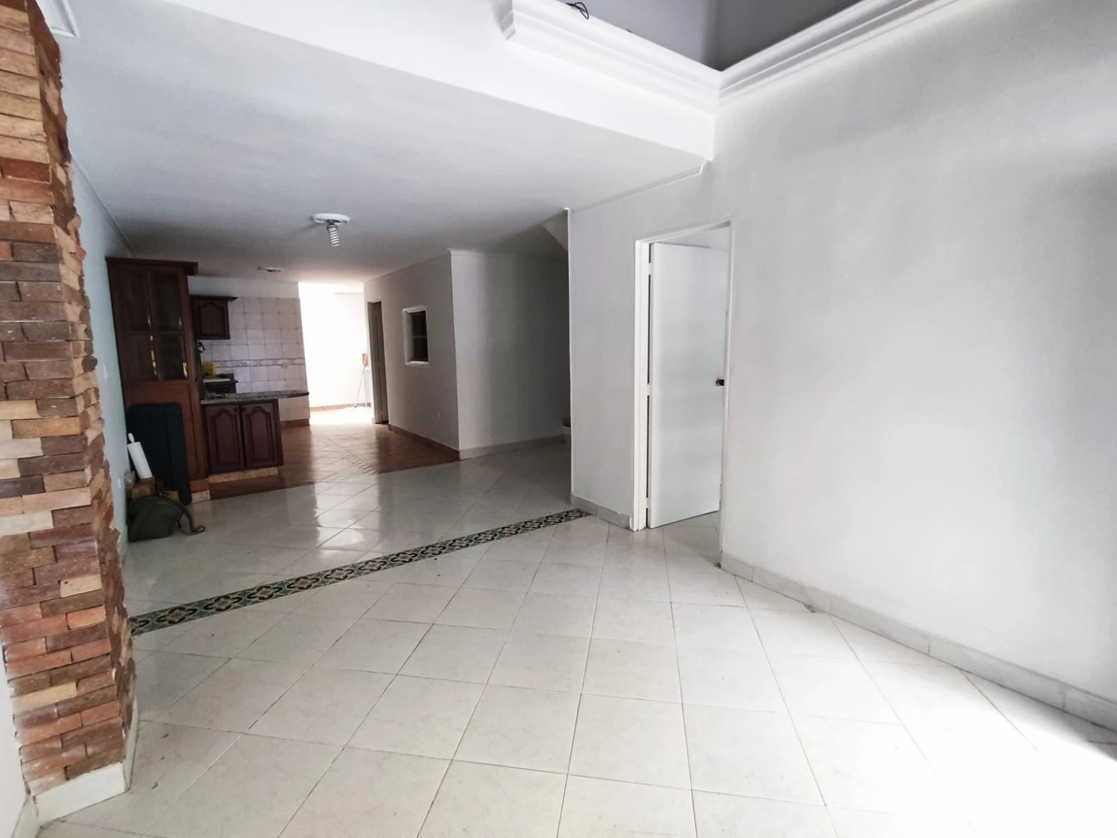 Casa comercial y residencial en Arriendo, sector cumbres envigado