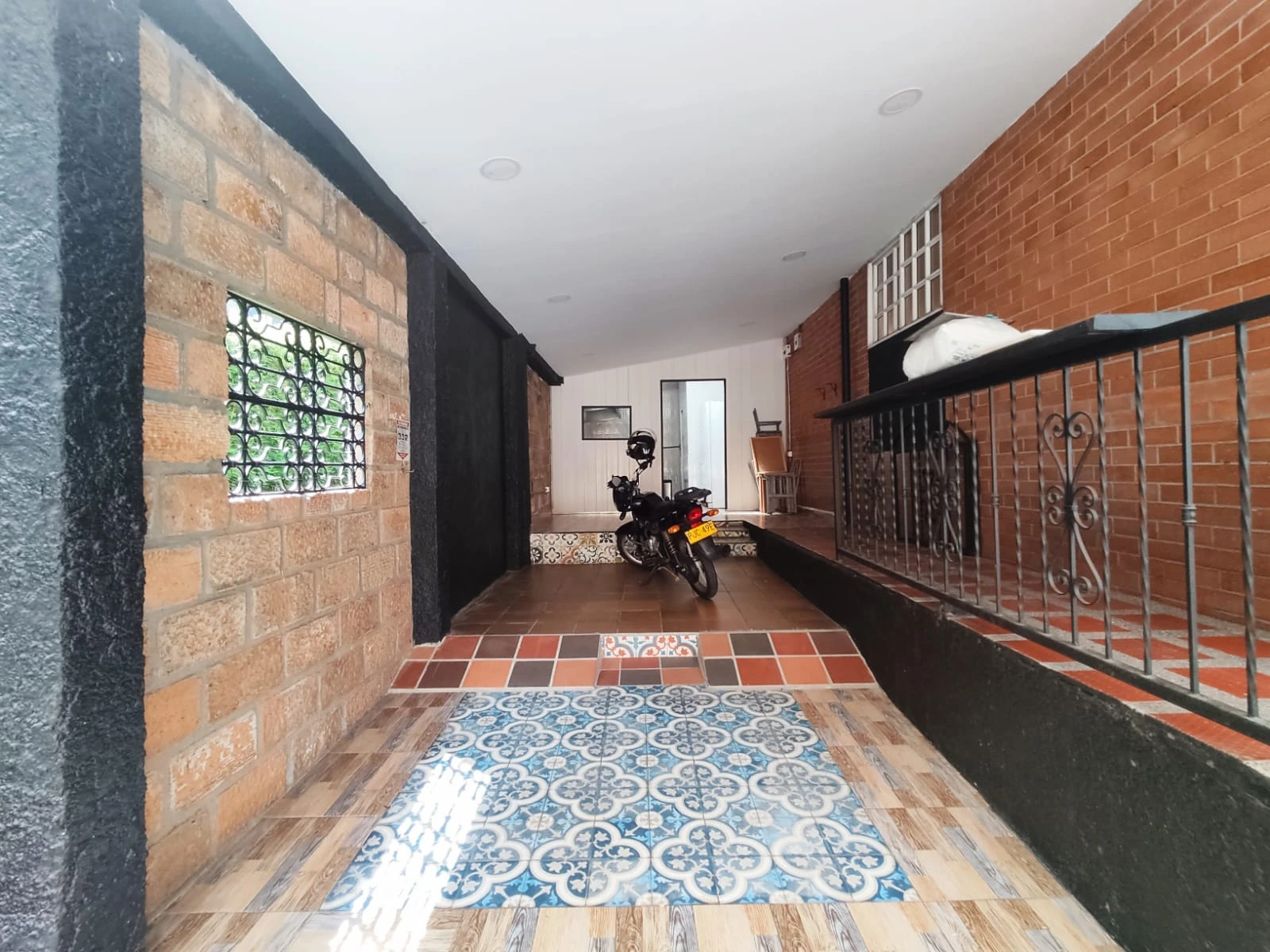 Casa comercial y residencial en Arriendo, sector cumbres envigado