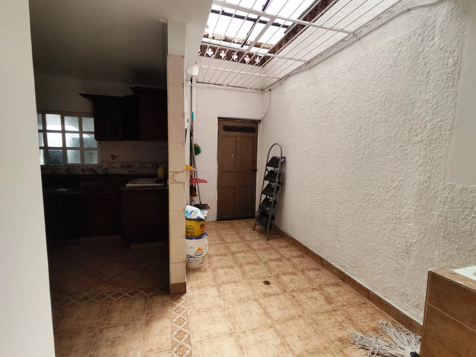 Casa comercial y residencial en Arriendo, sector cumbres envigado