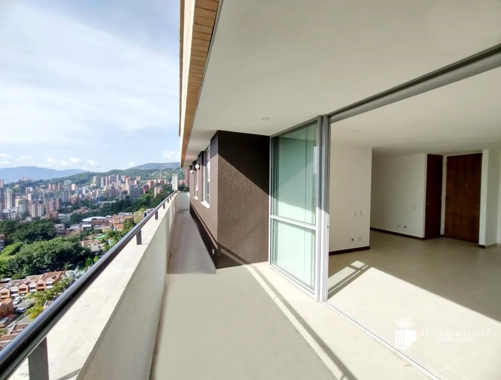 Apartamento en arriendo sector Loma de los Gonzalez