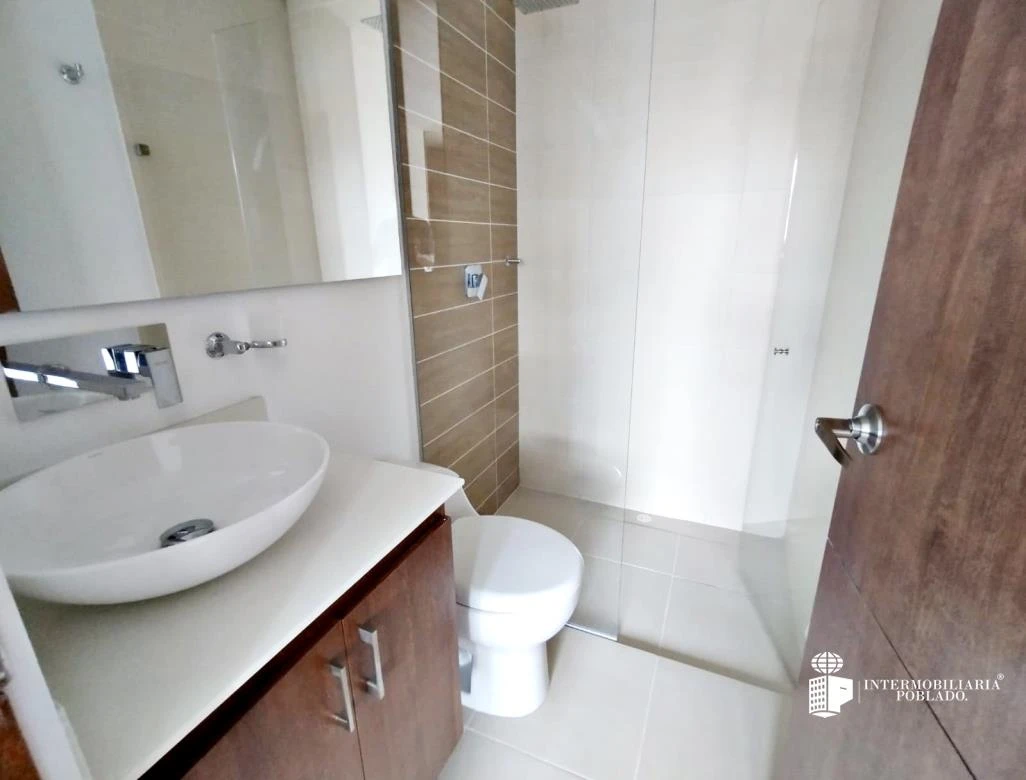 Apartamento en arriendo sector Loma de los Gonzalez