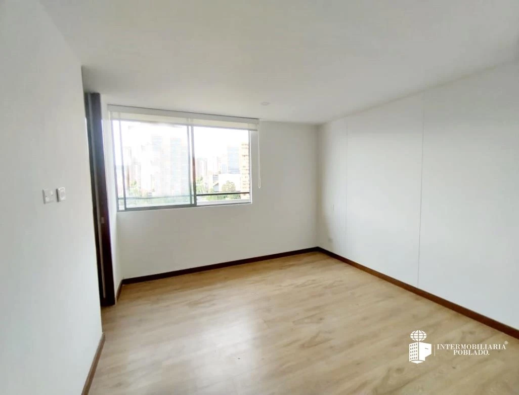 Apartamento en arriendo sector Loma de los Gonzalez