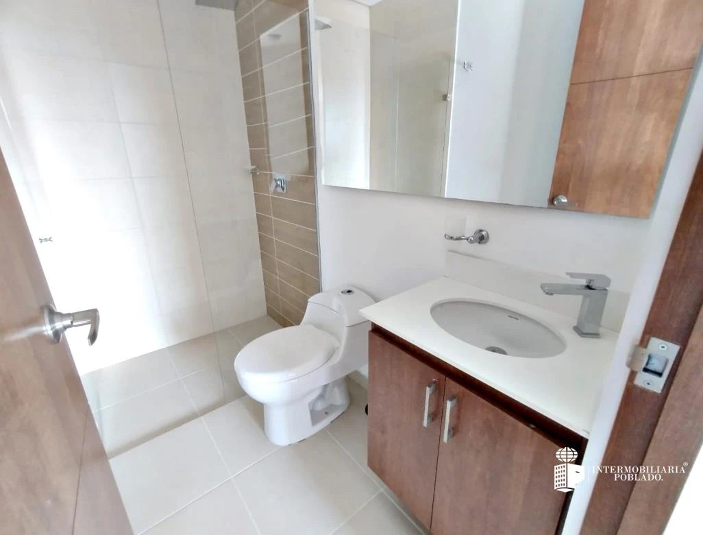 Apartamento en arriendo sector Loma de los Gonzalez